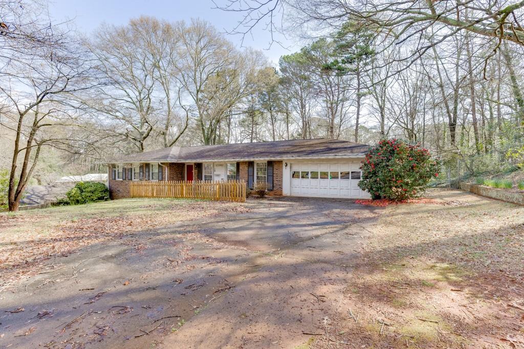 1245 S Shadygrove Ct., Stone Mountain, GA 30083