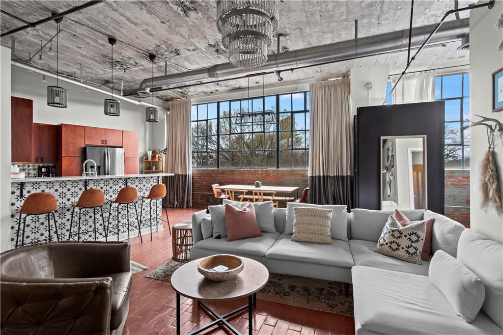 881 Memorial Dr. #219, Atlanta, GA 30316