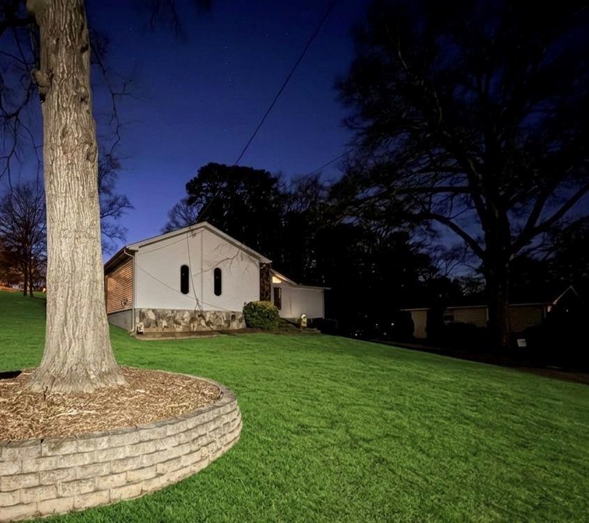 2966 Riviera Dr., Conyers, GA 30012