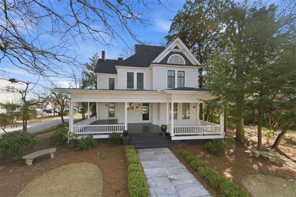 1720 Rugby Ave., College Park, GA 30337