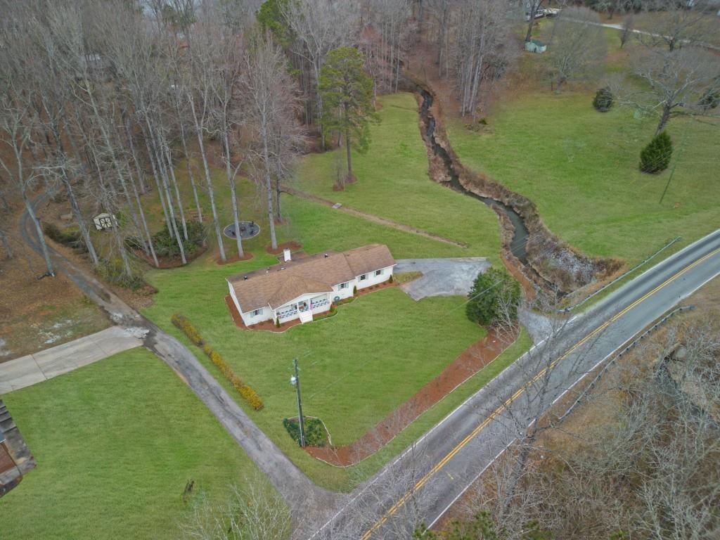 413 Lees Mill Rd., Fayetteville, GA 30214