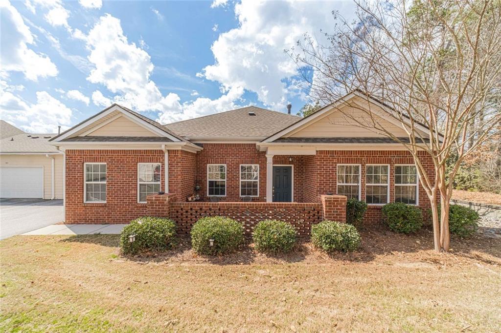 347 Villa Park Cir., Stone Mountain, GA 30087