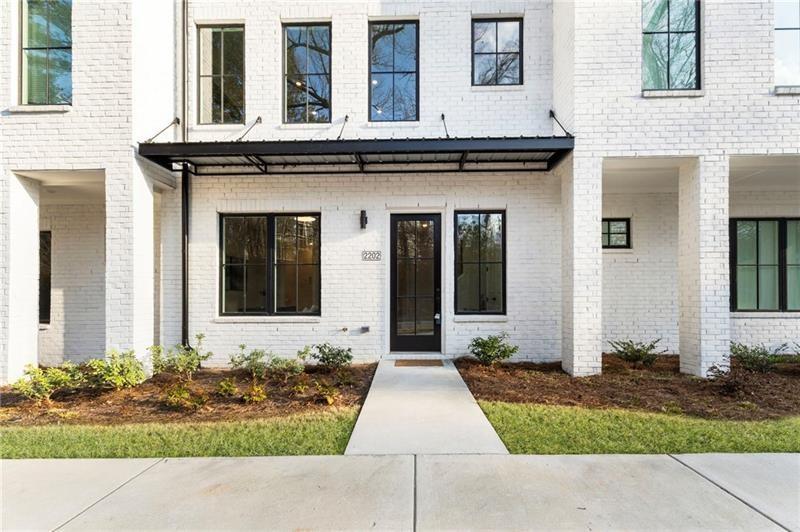 2202 Carlton Ct., Atlanta, GA 30318