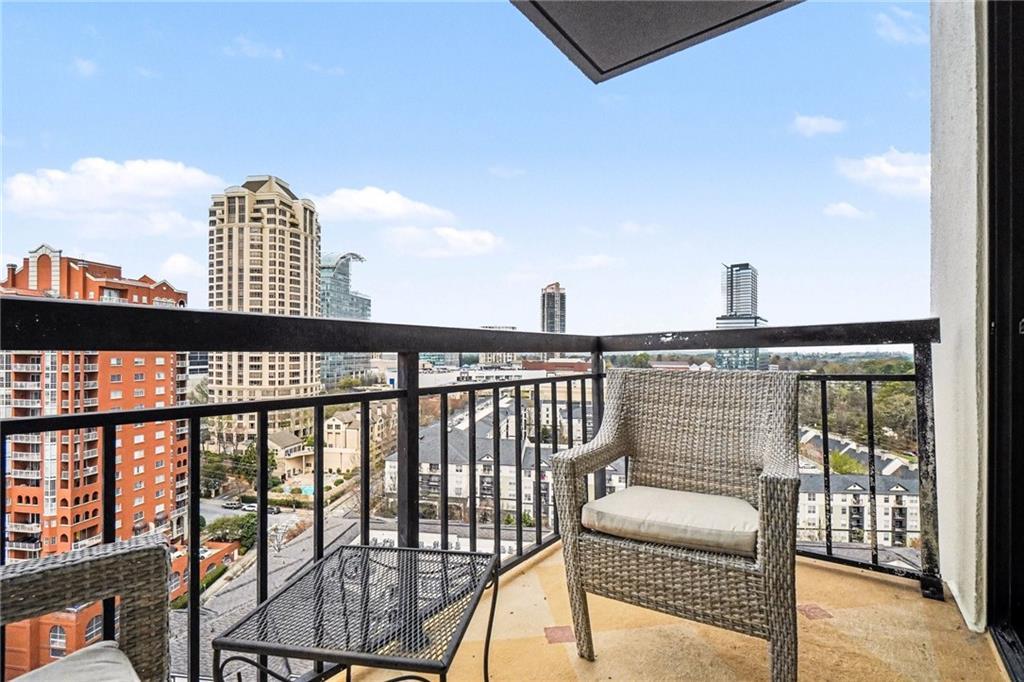 3481 Lakeside Dr. #2207, Atlanta, GA 30326