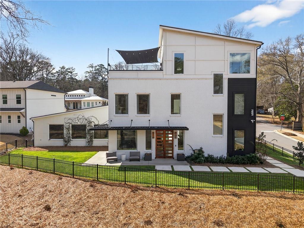 101 Henderson St., Woodstock, GA 30188