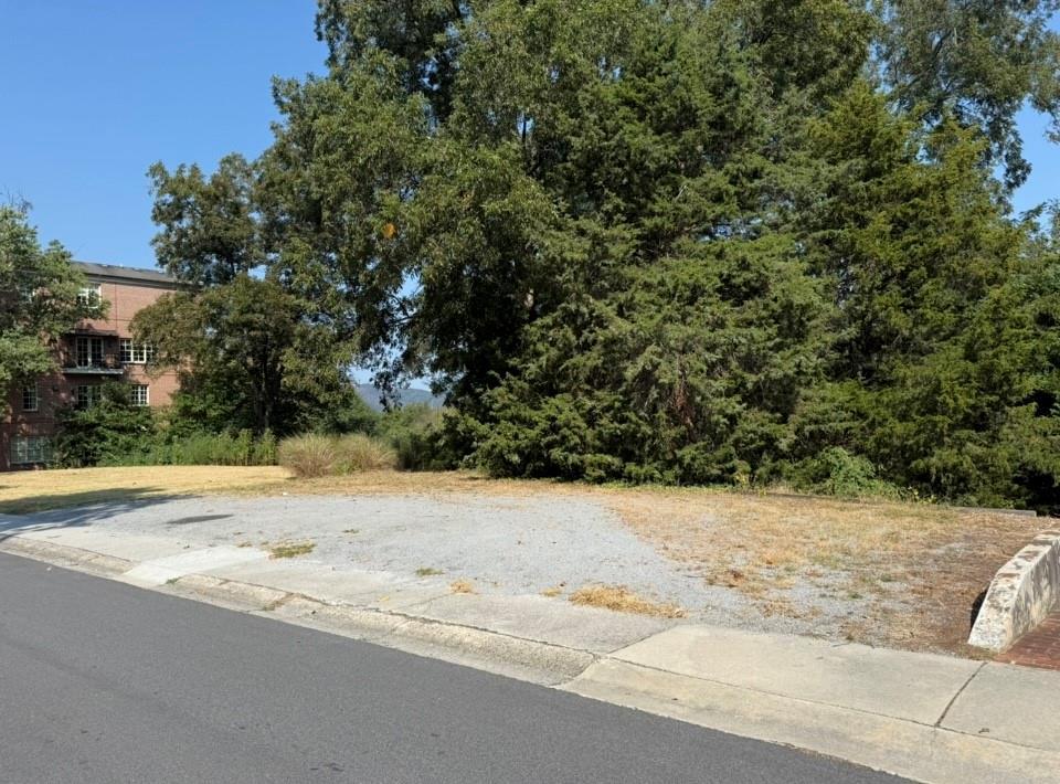 389 Washington Ave., Marietta, GA 30060