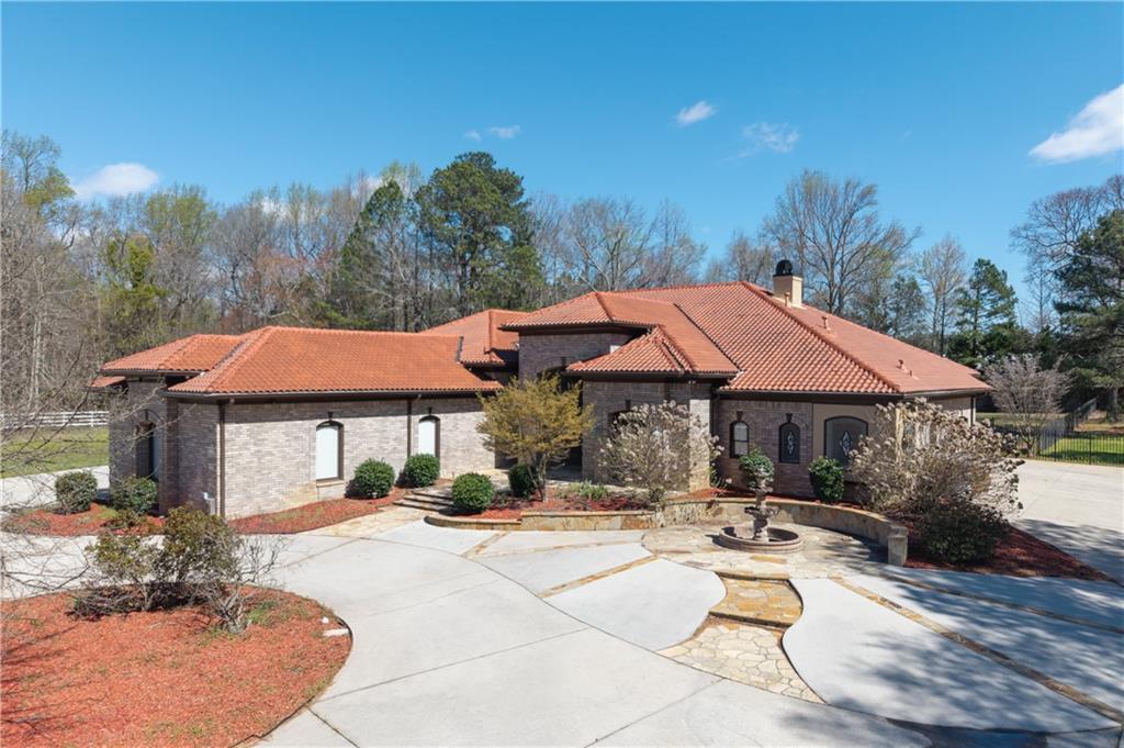 2552 Rosebud Rd., Grayson, GA 30017