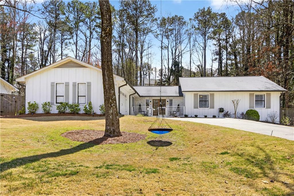 5484 Woodberry Cir., Marietta, GA 30068