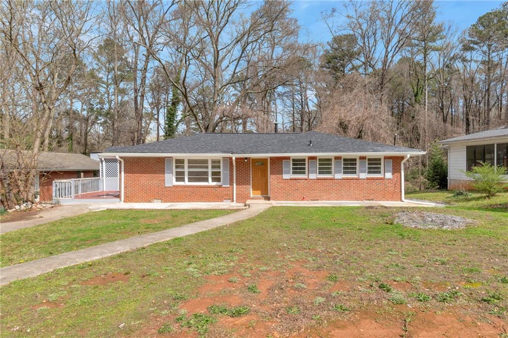 4234 Rockbridge Heights Dr., Stone Mountain, GA 30083