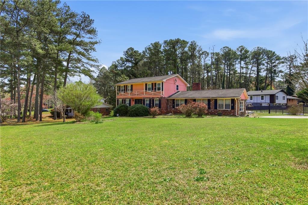 1698 Cheryl Leigh Dr., Riverdale, GA 30296