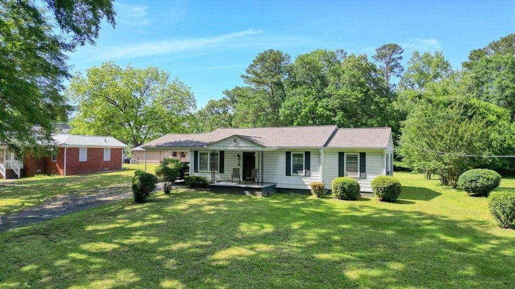 110 Barnesdale Ter., Woodstock, GA 30188