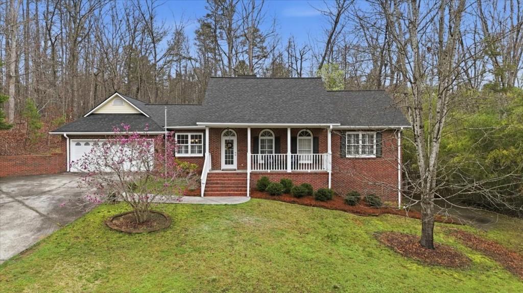 16 Webb Dr., Cartersville, GA 30120