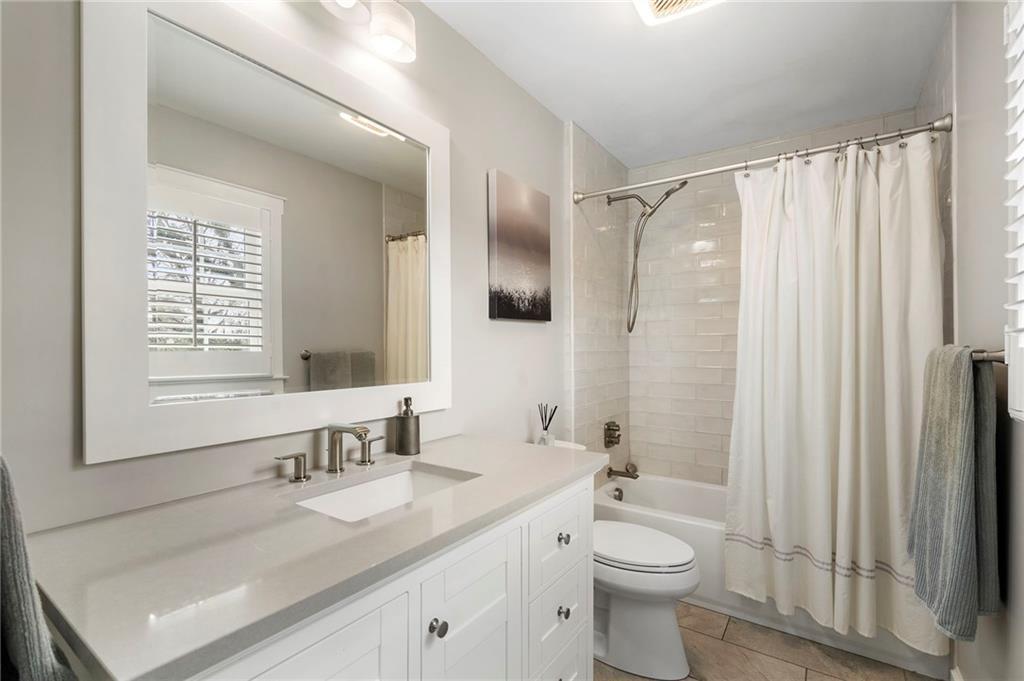 14 Sycamore Sq., Decatur, GA 30030