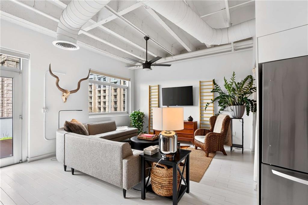 805 Peachtree St. #619, Atlanta, GA 30308