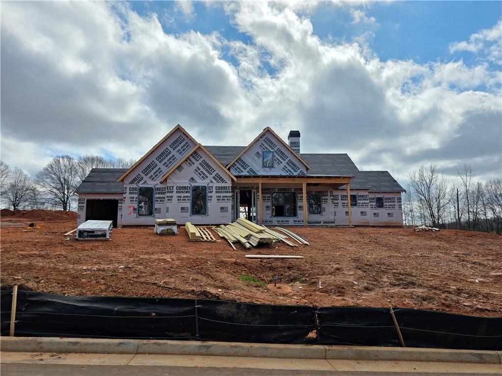 105 Maney Dr., Statham, GA 30666