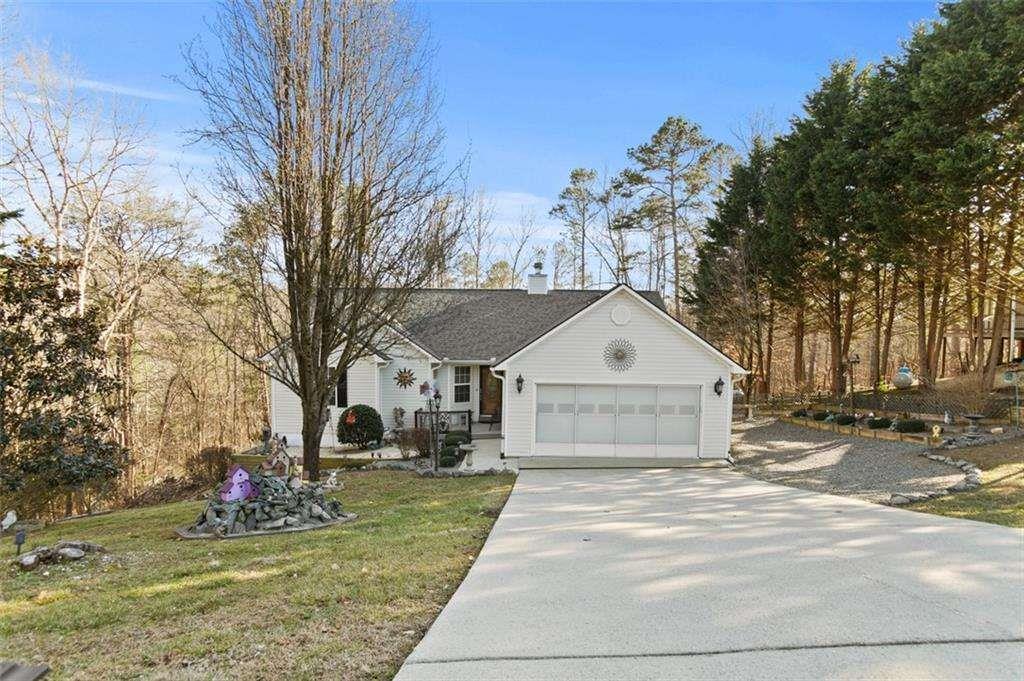 64 Pin Oak Ln., Ellijay, GA 30540
