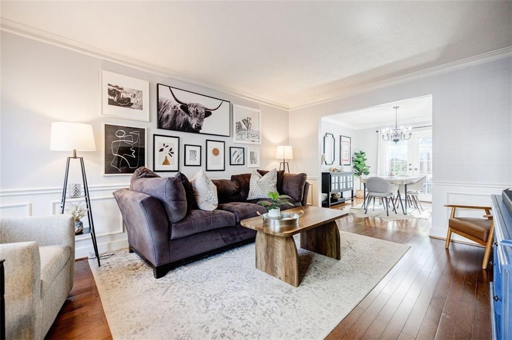 12 NW Palace Green Pl., Atlanta, GA 30318