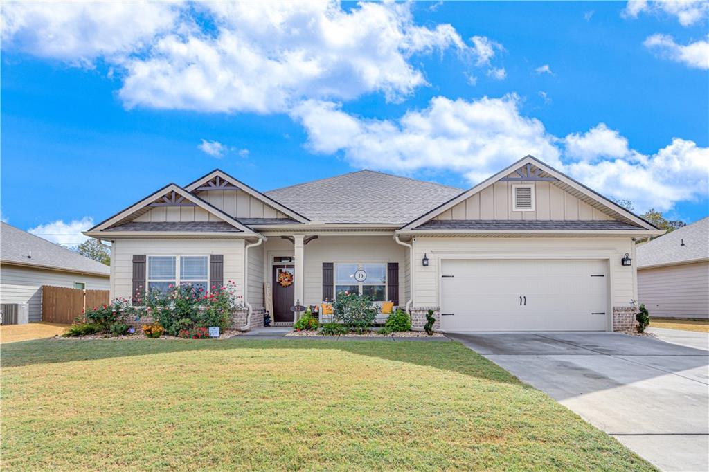 77 Midnight Run, Dawsonville, GA 30534