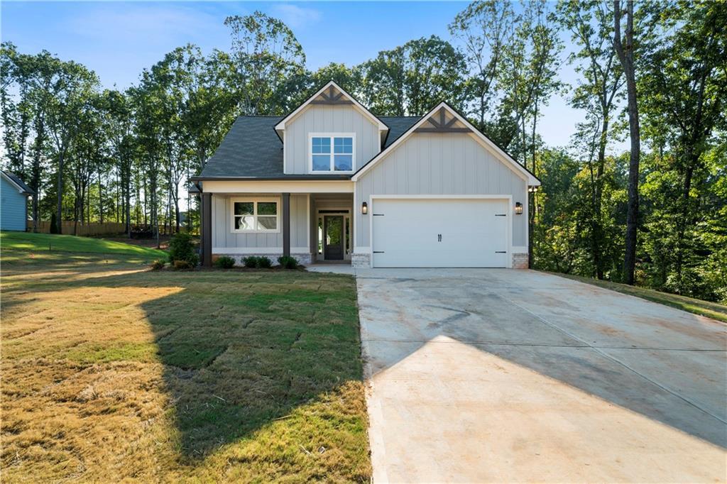 281 Harmony Woods Dr., Dallas, GA 30157