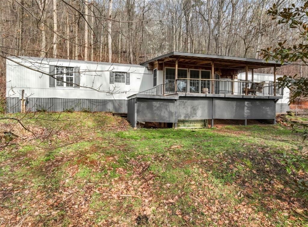 206 Oakridge Dr., Cleveland, GA 30528