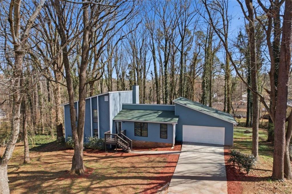 296 Firecrest Ln., Lawrenceville, GA 30045