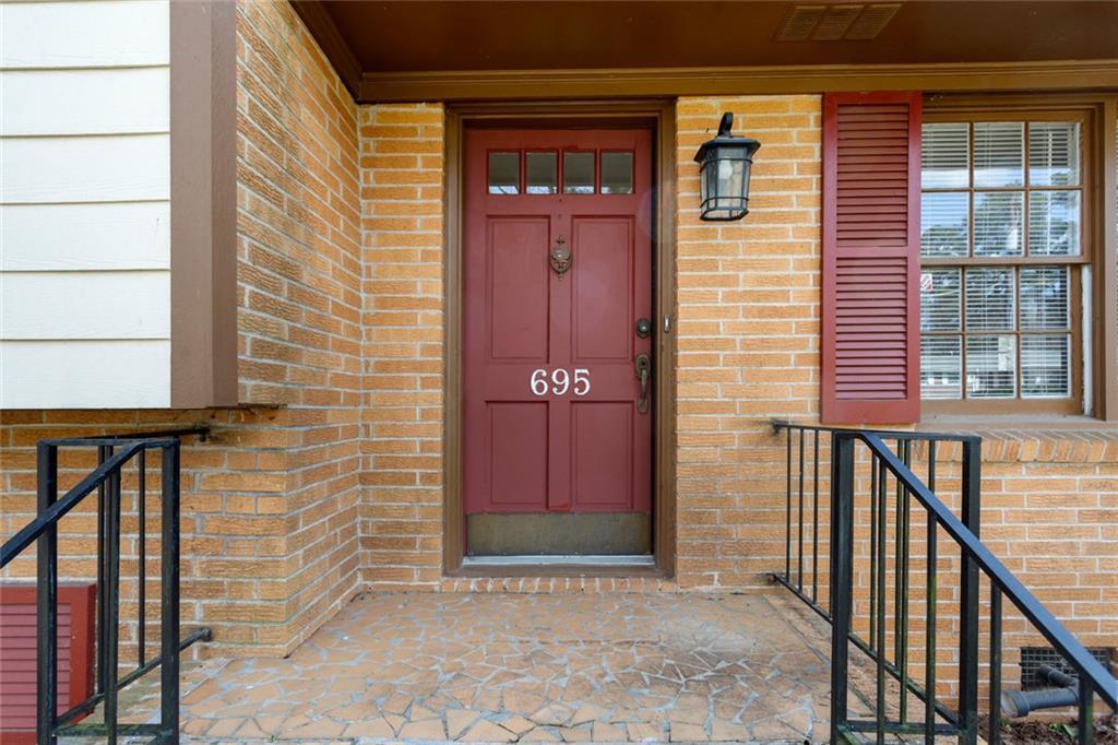 695 Carlouetta Rd., Mableton, GA 30126