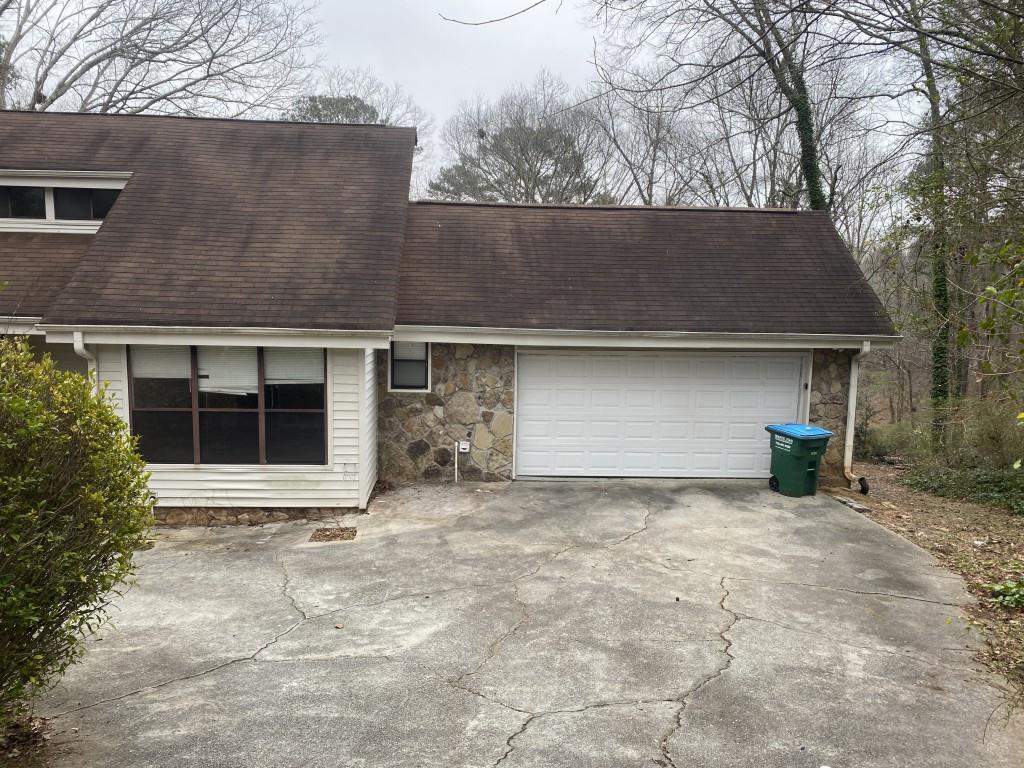 3958 Cotswold Dr., Lilburn, GA 30047