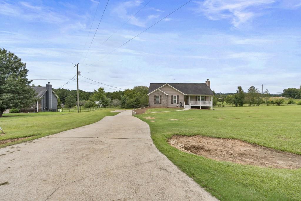 1214 Roxey Maxey Rd., Winder, GA 30680