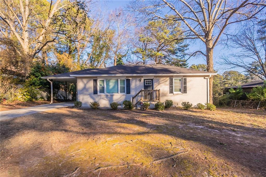 2196 Knoll Dr., Decatur, GA 30032