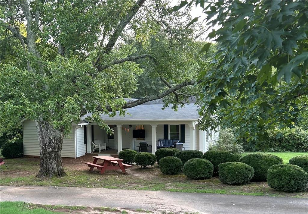 4299 E Cherokee Dr., Canton, GA 30115