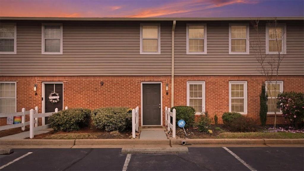 7750 Roswell Rd. #9B, Sandy Springs, GA 30350