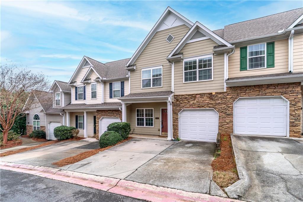 2040 Hoods Fort Cir. #18, Kennesaw, GA 30144