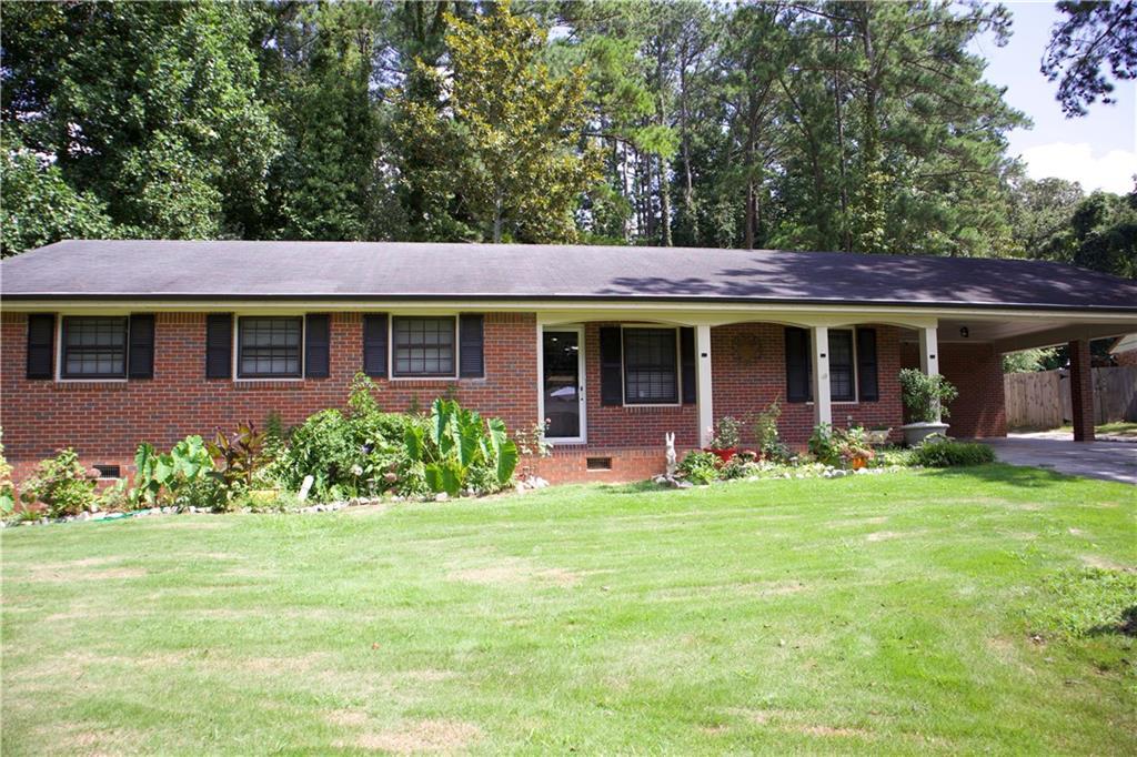 2586 Brandon Rd., Atlanta, GA 30337