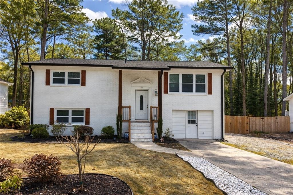 547 Windsor Dr., Forest Park, GA 30297