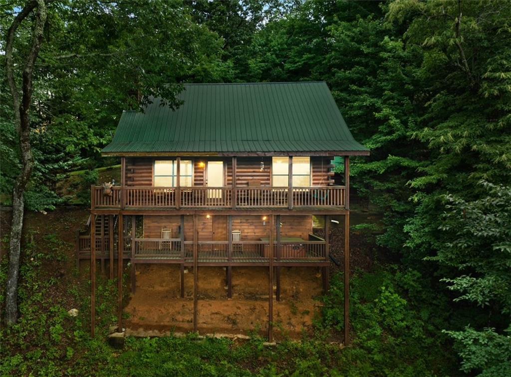 372 Mountain View Rd., Ellijay, GA 30540