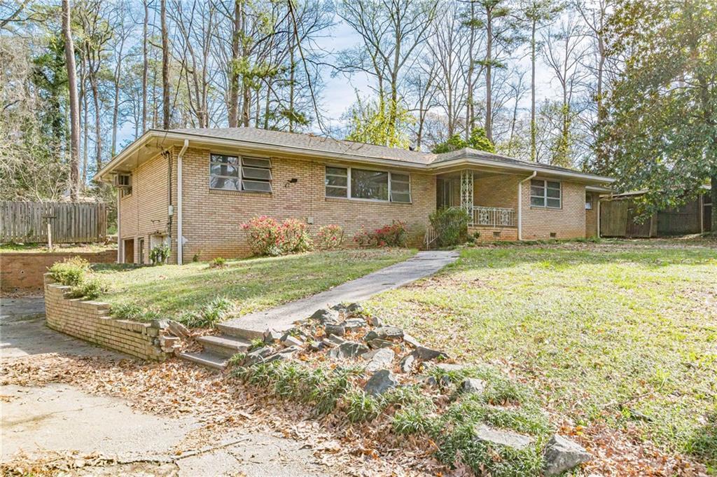 351 Colorado Ave., Atlanta, GA 30354