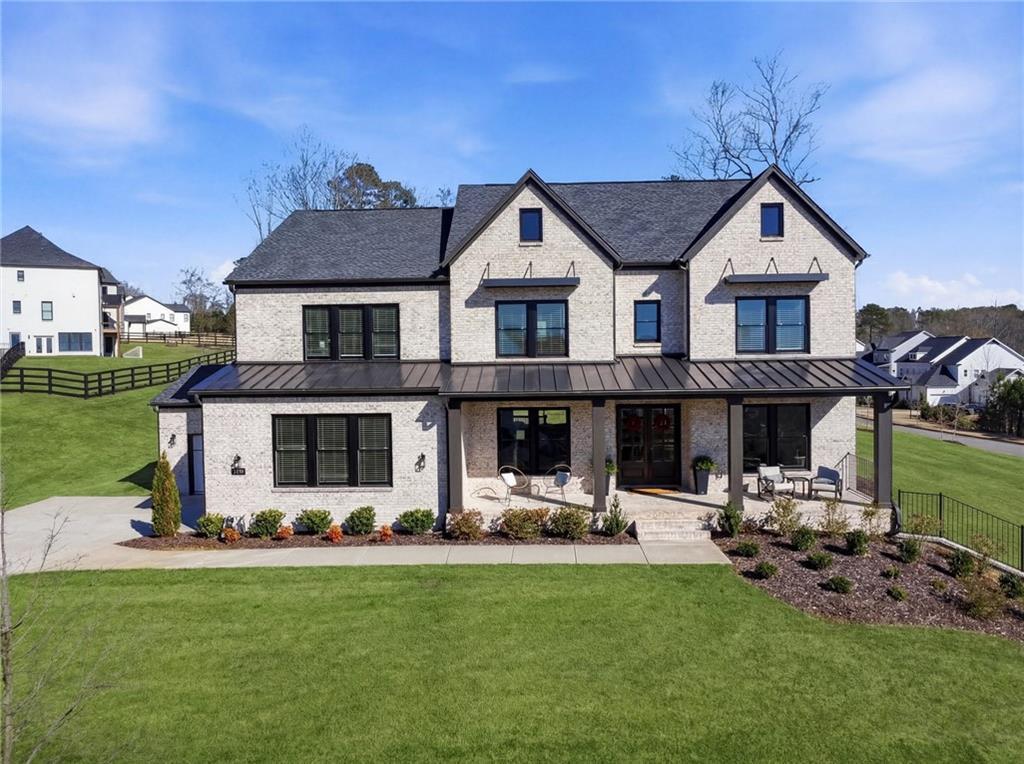 17105 River Overlook Dr., Roswell, GA 30075