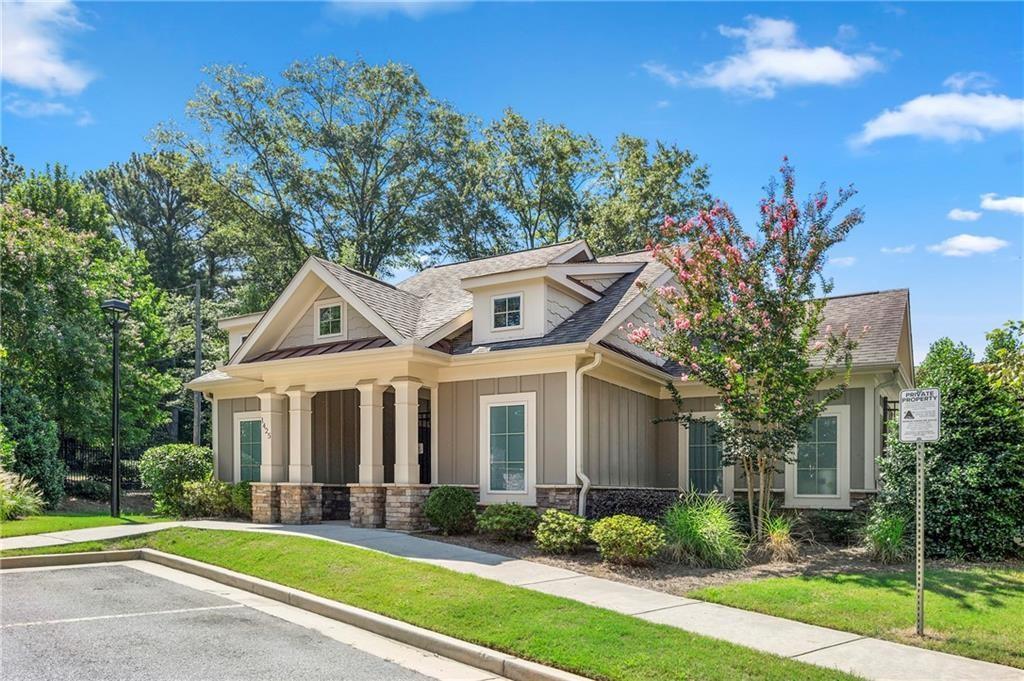 2160 Prestwick Ct., Atlanta, GA 30319