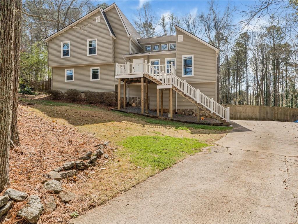 437 Sweetgum Dr., Woodstock, GA 30188