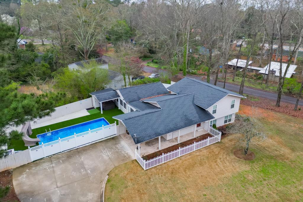 206 College Cir., Athens, GA 30605