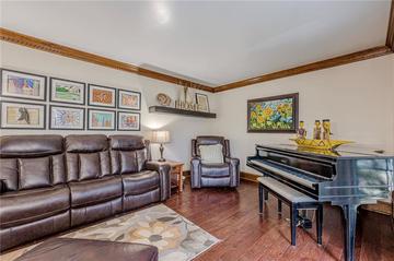 220 Saddle Lake Dr., Roswell, GA 30076