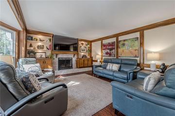 220 Saddle Lake Dr., Roswell, GA 30076