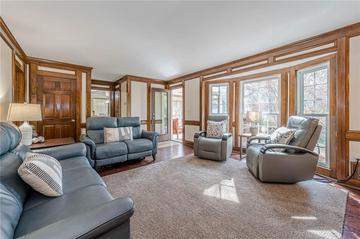 220 Saddle Lake Dr., Roswell, GA 30076