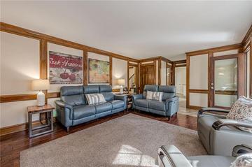 220 Saddle Lake Dr., Roswell, GA 30076