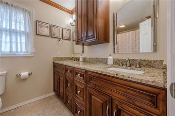 220 Saddle Lake Dr., Roswell, GA 30076