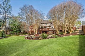 220 Saddle Lake Dr., Roswell, GA 30076