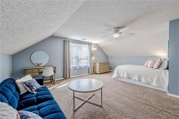 220 Saddle Lake Dr., Roswell, GA 30076