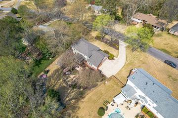 220 Saddle Lake Dr., Roswell, GA 30076
