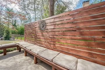 220 Saddle Lake Dr., Roswell, GA 30076