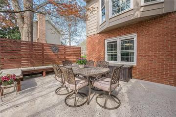 220 Saddle Lake Dr., Roswell, GA 30076